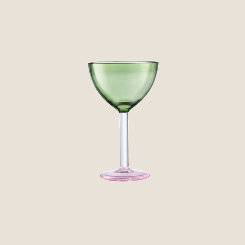The goblet as a product photograph
